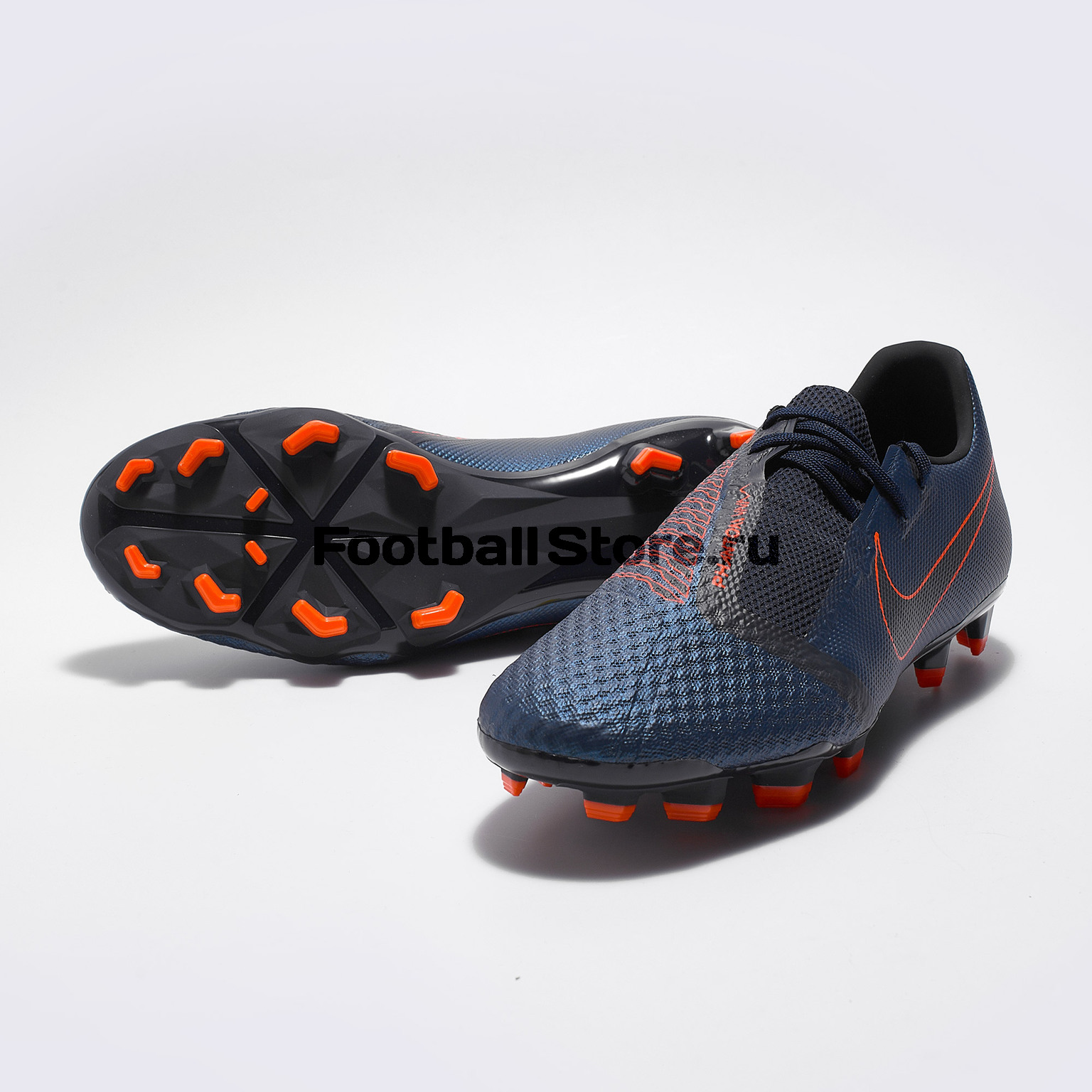 Бутсы Nike Phantom Venom Academy FG AO0566-440