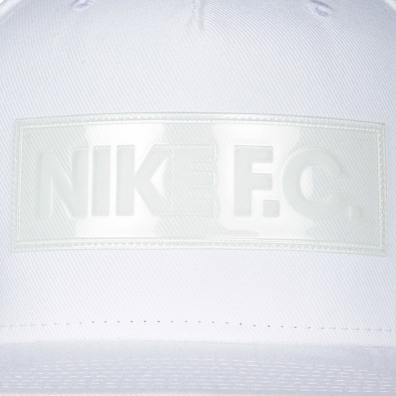 Бейсболка Nike F.C. NK True Cap 828614-100 