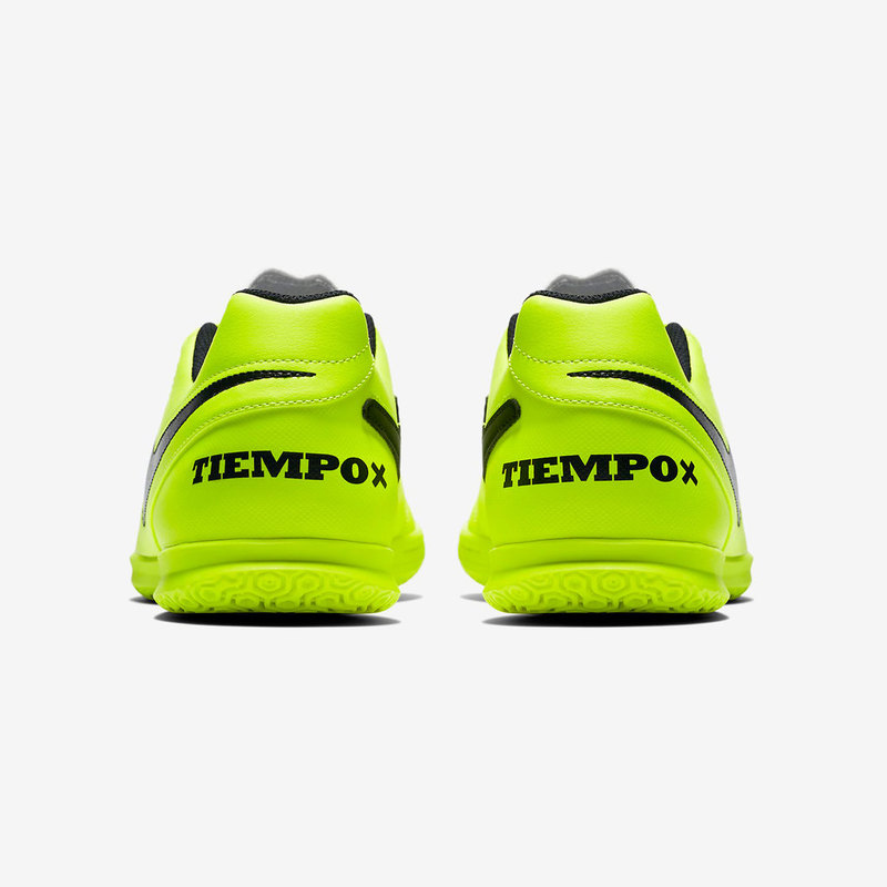 Обувь для зала Nike Tiempo Rio III IC 819234-707