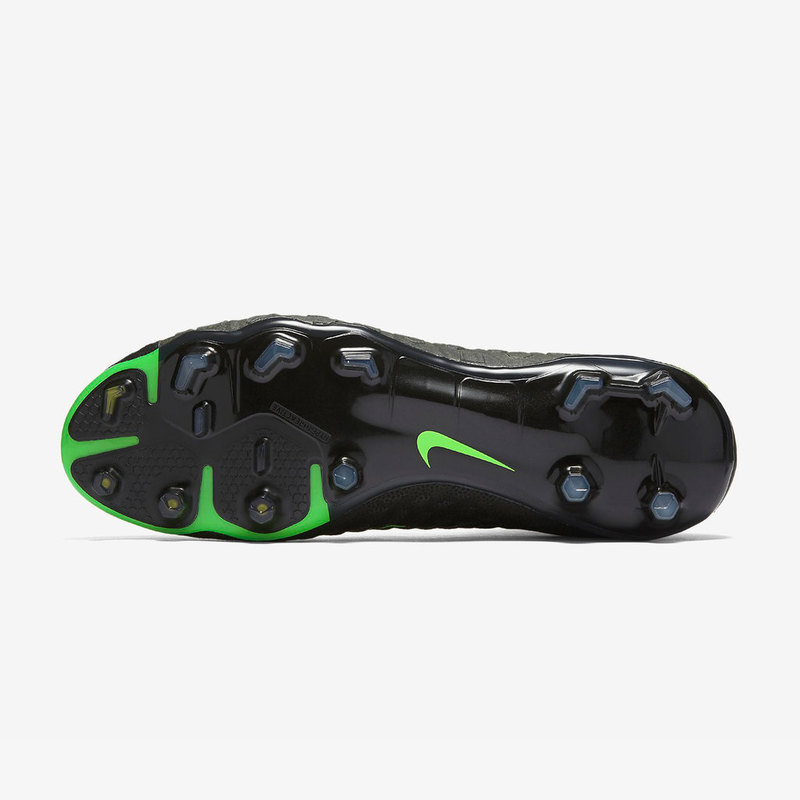 Бутсы Nike Hypervenom Phantom 3 DF TC FG 852552-033