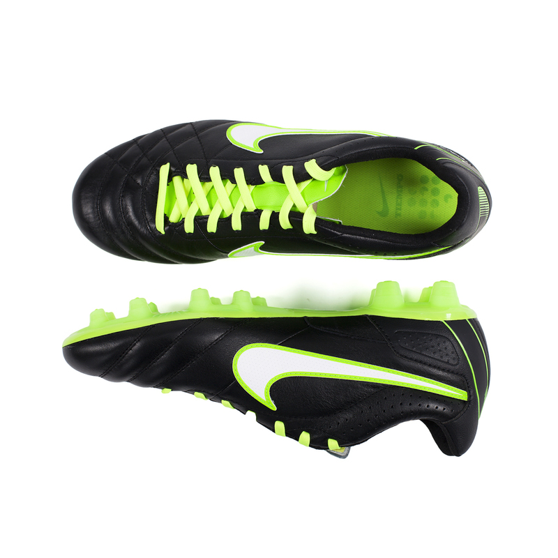 Бутсы Nike Tiempo Flight FG 453959-013