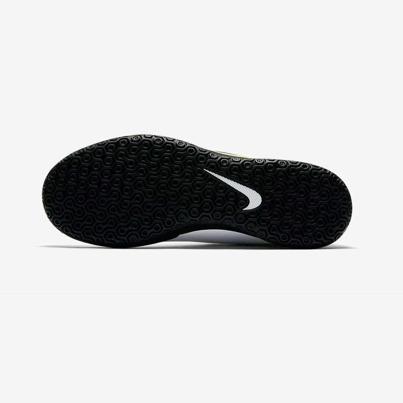 Обувь для зала Nike JR MagistaX Ola II IC 844423-109