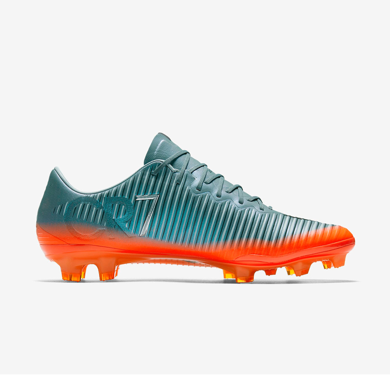 Бутсы Nike Mercurial Vapor XI CR7 FG 852514-001