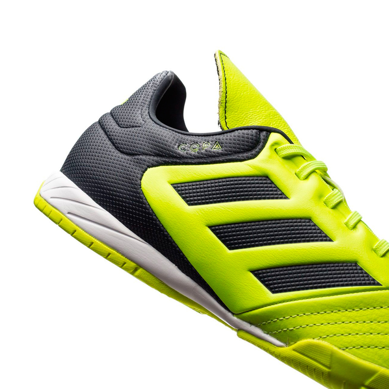 Обувь для зала Adidas Copa Tango 17.3 IN S77147
