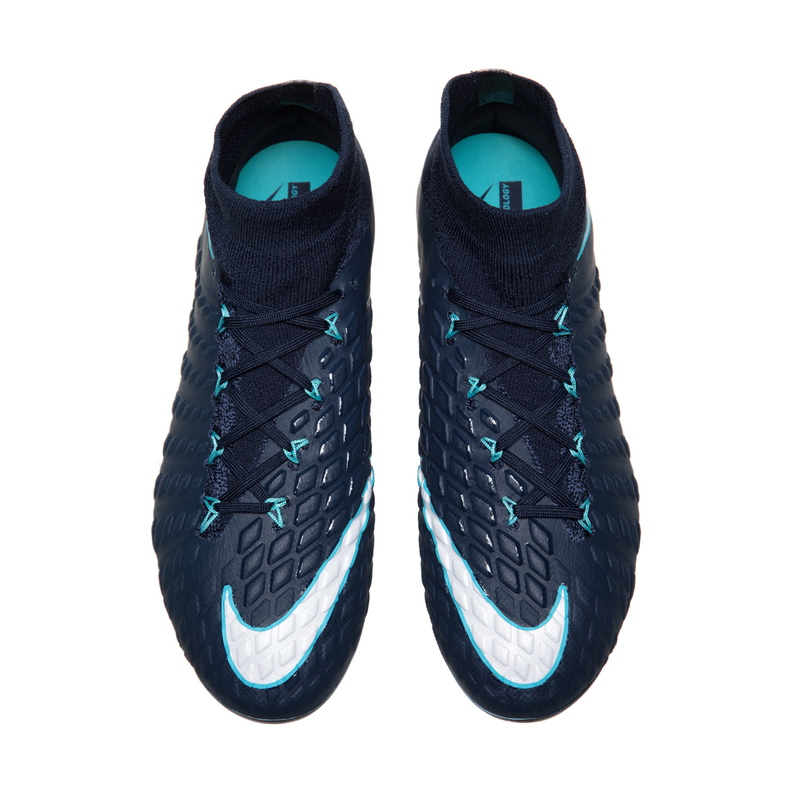 Бутсы Nike HyperVenom Phantom III DF FG 860643-414