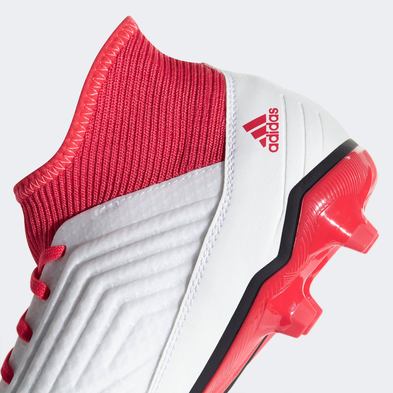 Бутсы Adidas Predator 18.3 FG CM7667