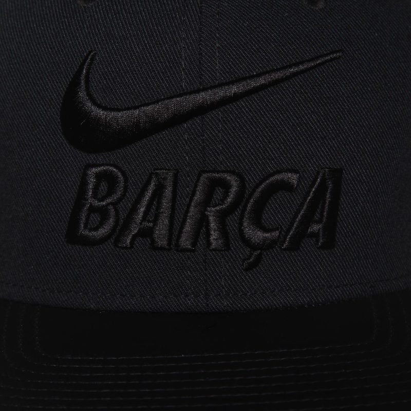 Бейсболка Nike Barcelona Pride 916568-010