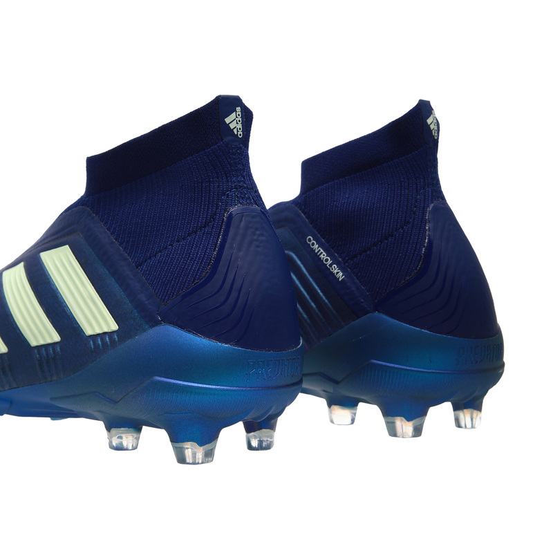 Бутсы Adidas Predator 18+ FG CM7394 