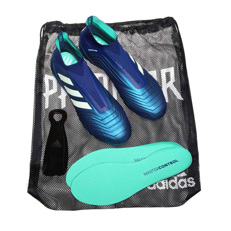 Бутсы Adidas Predator 18+ FG CM7394 