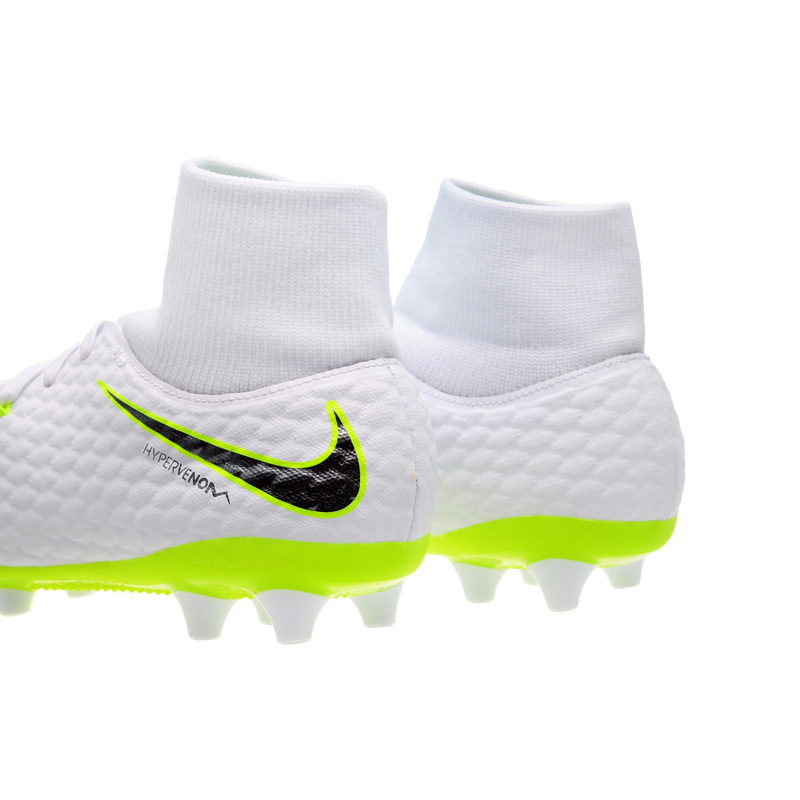 Бутсы Nike Phantom 3 Academy DF AG-Pro AH7266-107