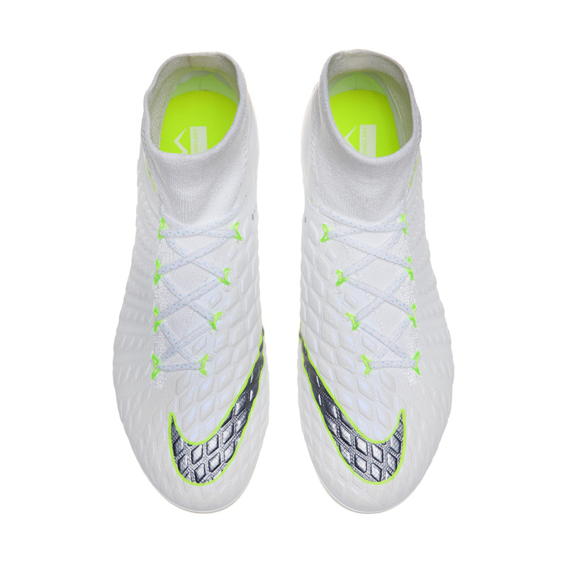 Бутсы Nike Hypervenom 3 Elite DF AG-Pro AJ3819-107