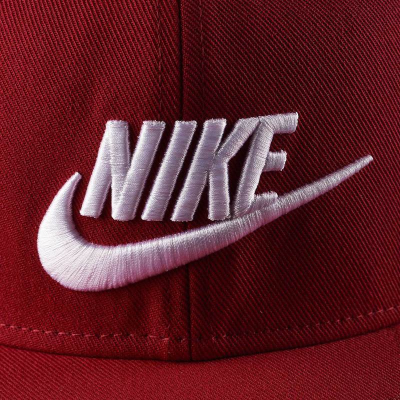 Бейсболка Nike Pro Cap Futura 891284-618