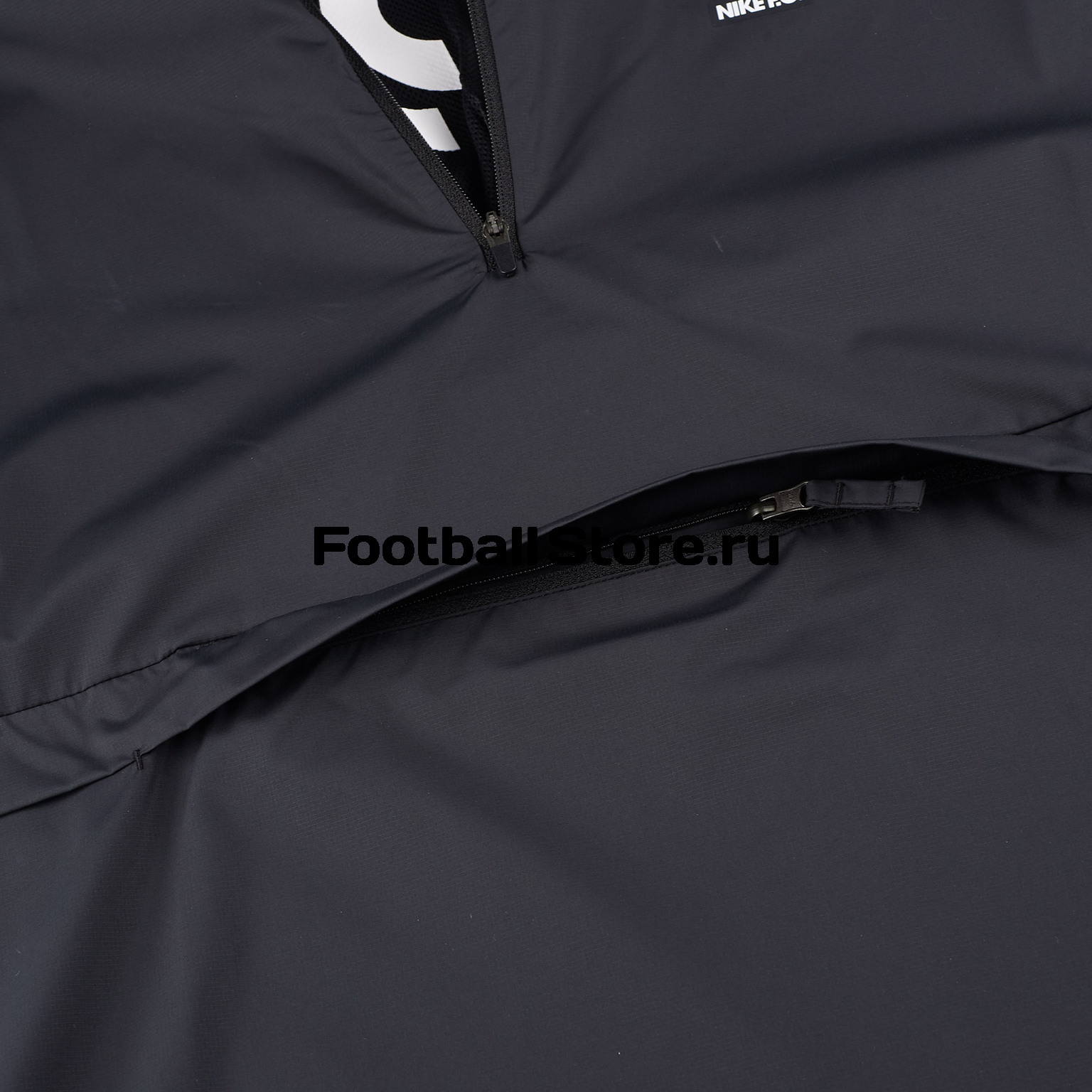 Ветровка Nike F.C. Hooded 928879-010