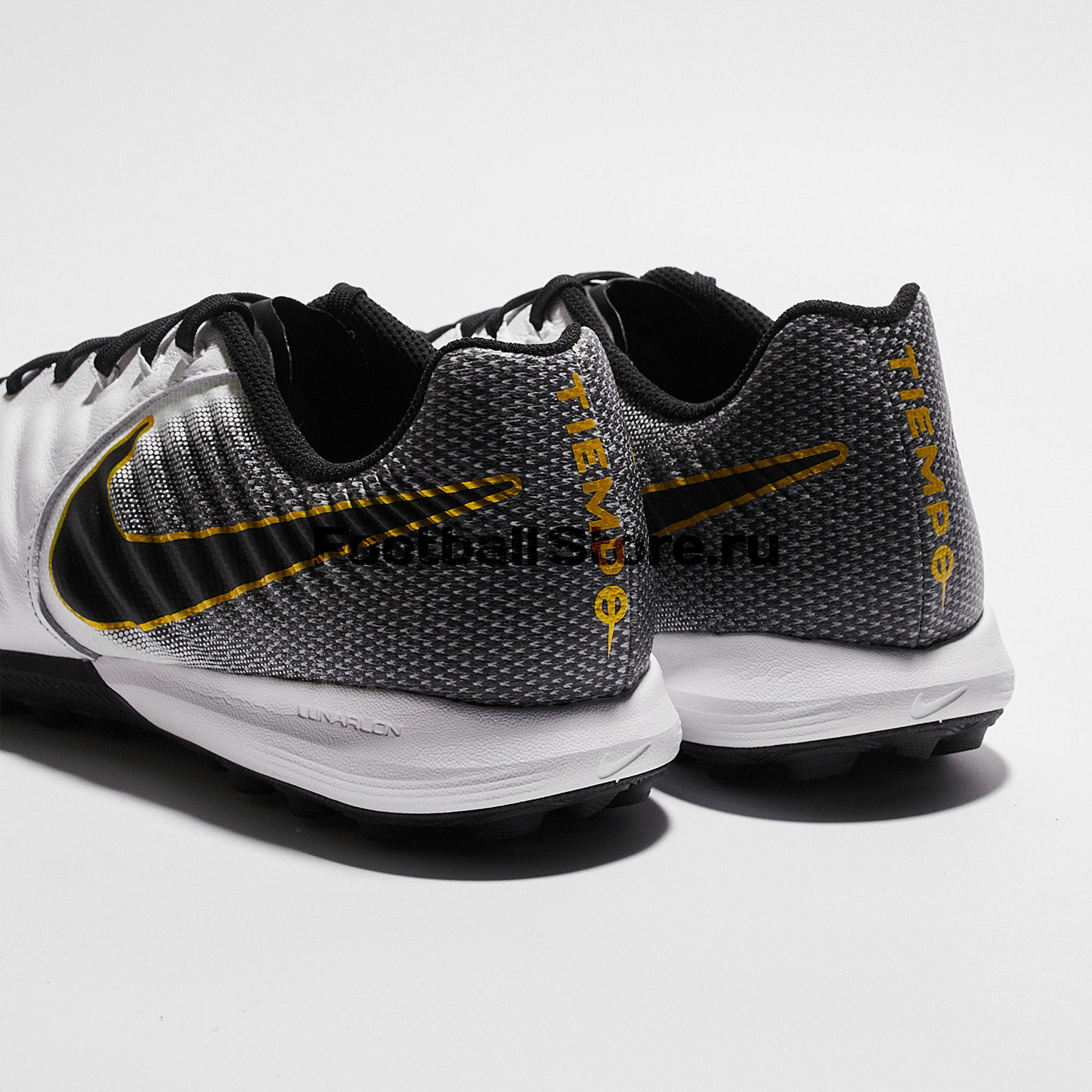 Шиповки Nike Lunar Legend 7 Pro TF AH7249-100 