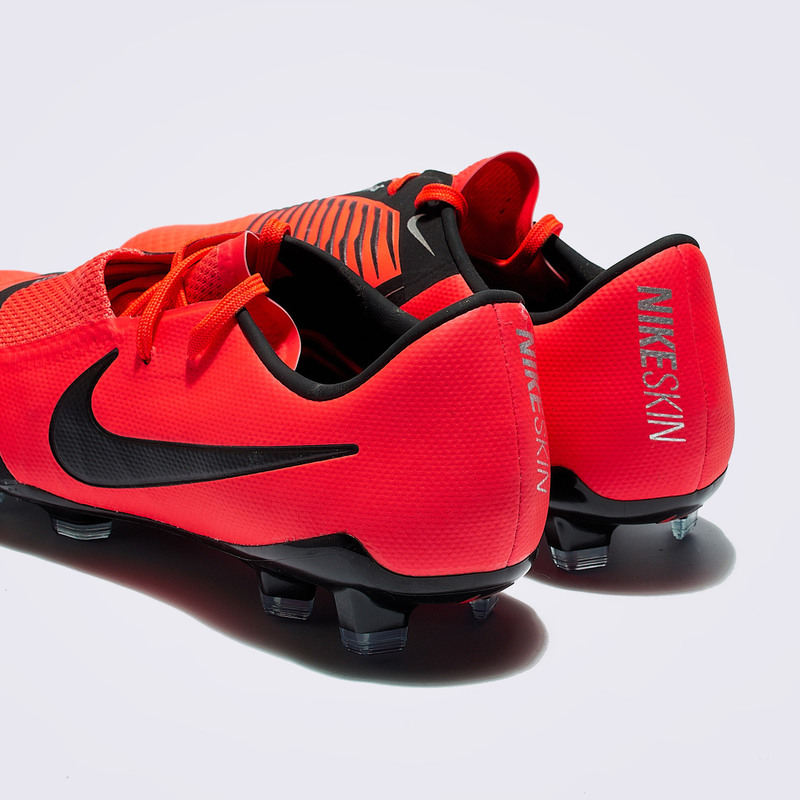 Бутсы Nike Phantom Venom Pro FG AO8738-600