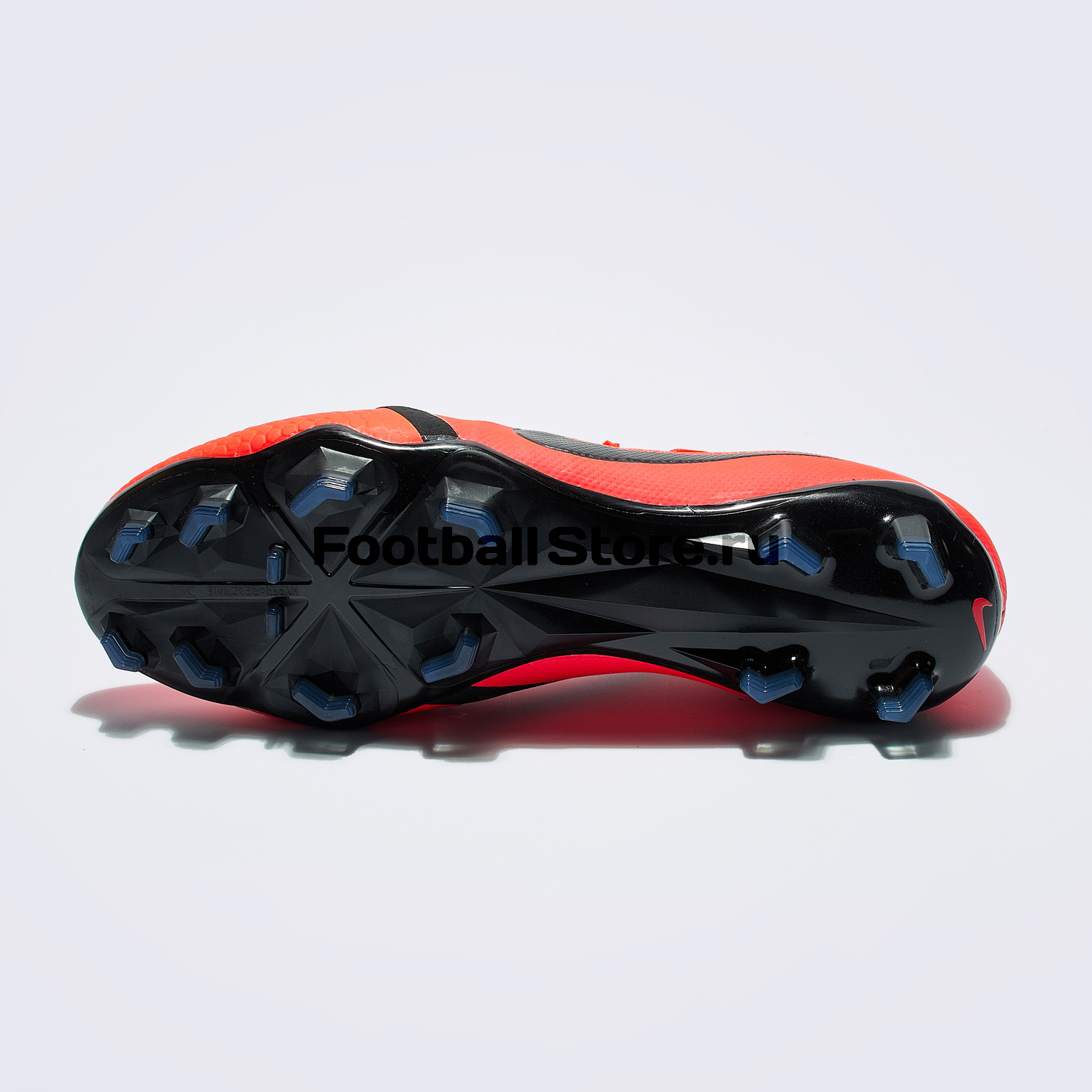 Бутсы Nike Phantom Venom Pro FG AO8738-600