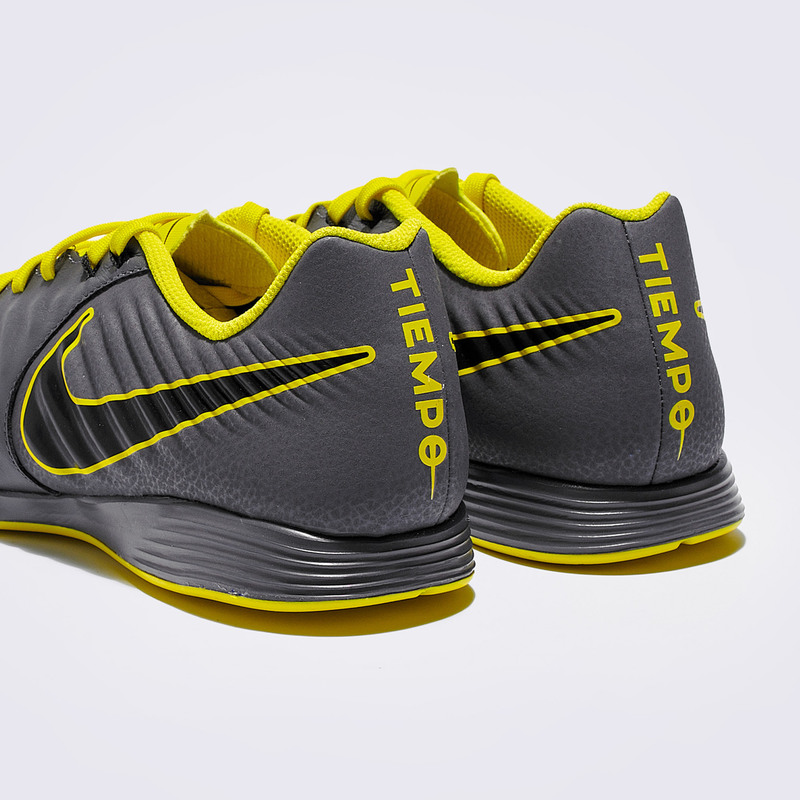 Футзалки Nike Legend 7 Academy IC AH7244-070