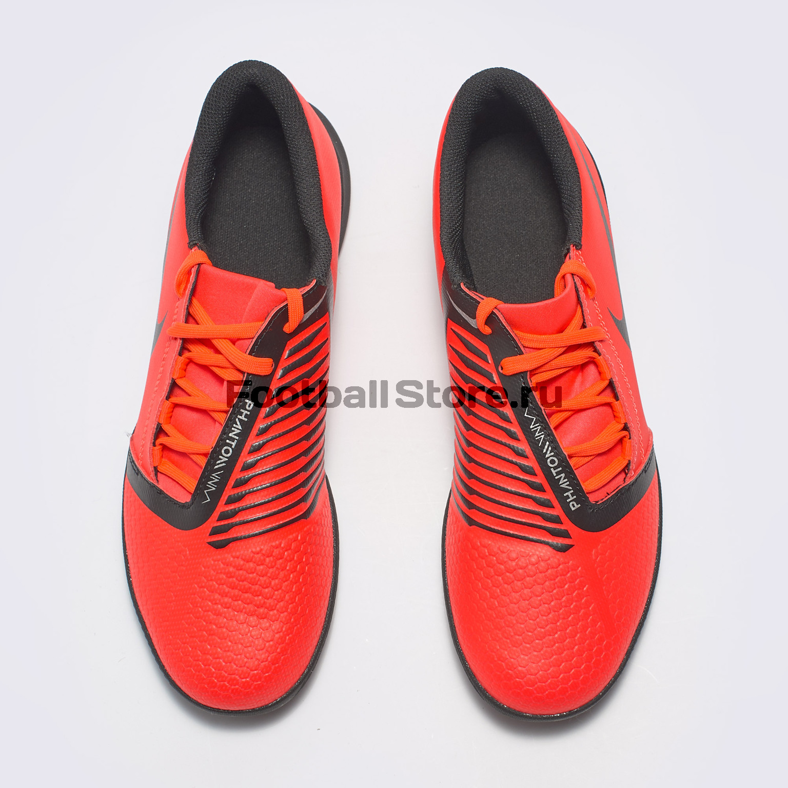 Шиповки Nike Phantom Venom Club TF AO0579-600