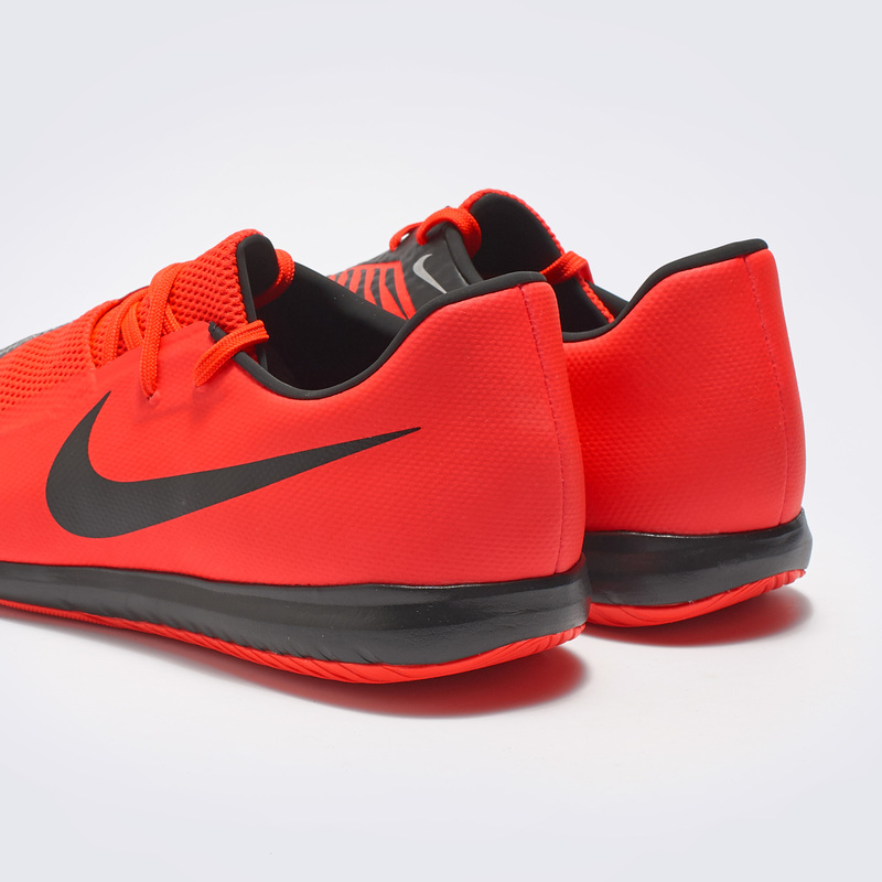 Футзалки Nike Phantom Venom Academy IC AO0570-600 – купить футзалки в  интернет магазине footballstore, цена, фото