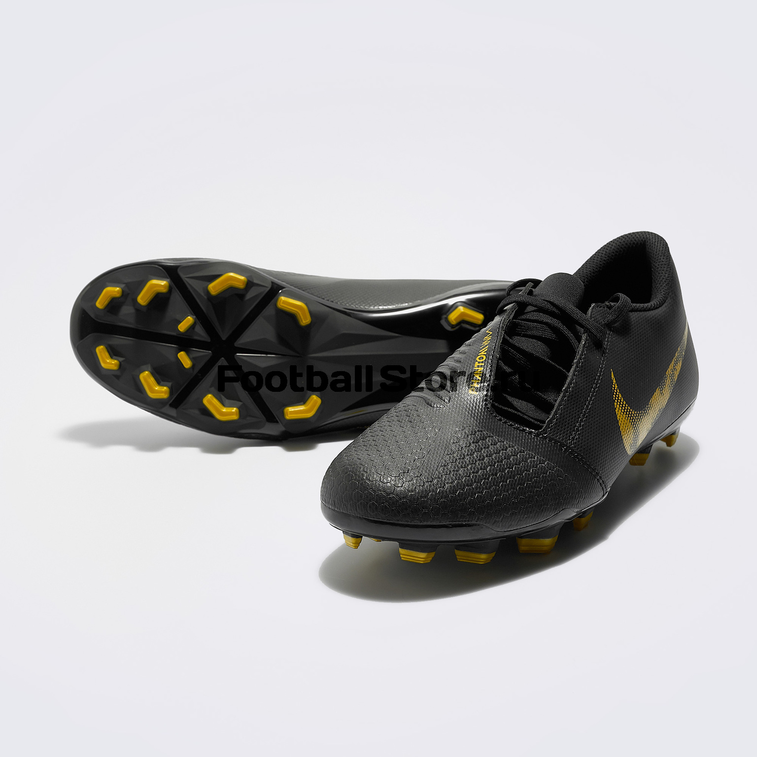 Бутсы Nike Phantom Venom Club FG AO0577-077