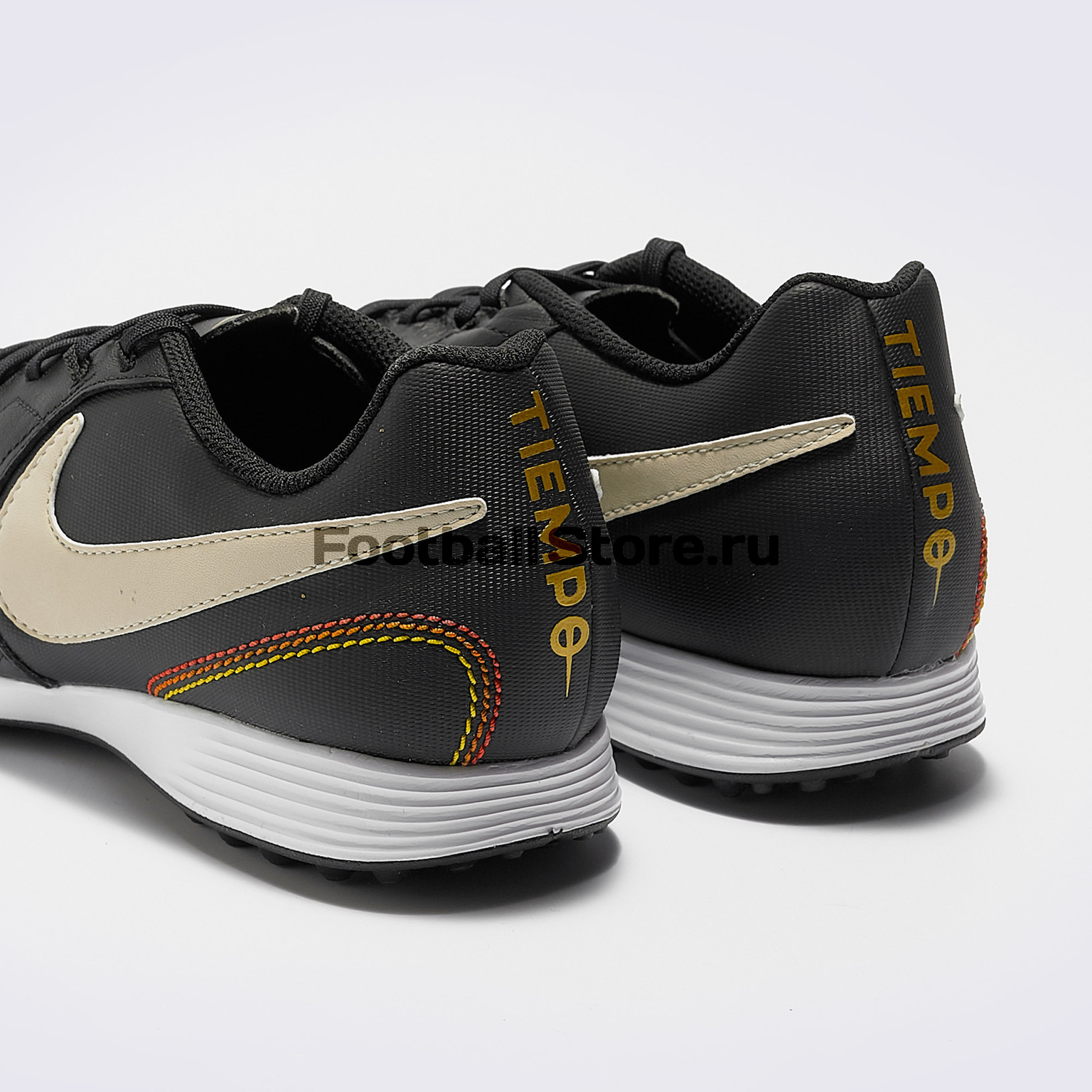 Шиповки Nike Ronaldinho Legend 7 Academy TF AQ2218-027