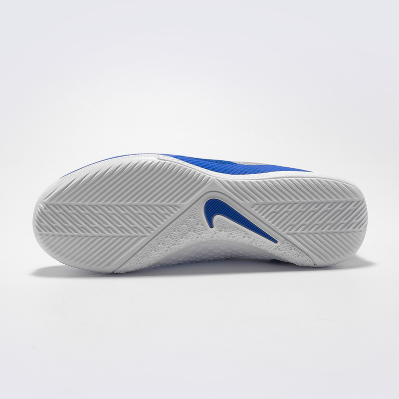 Футзалки детские Nike Phantom Vision Academy IC AR4345-410