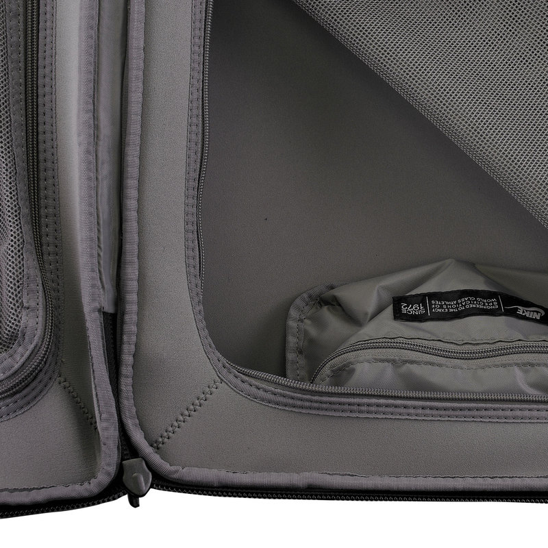 Сумка-чемодан Nike Medium Roller PBZ279-001