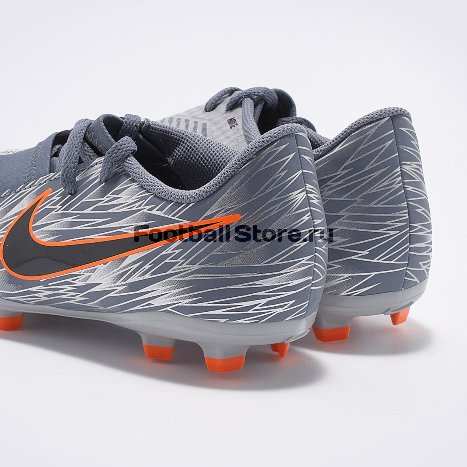 Бутсы детские Nike Phantom Venom Academy FG AO0362-008