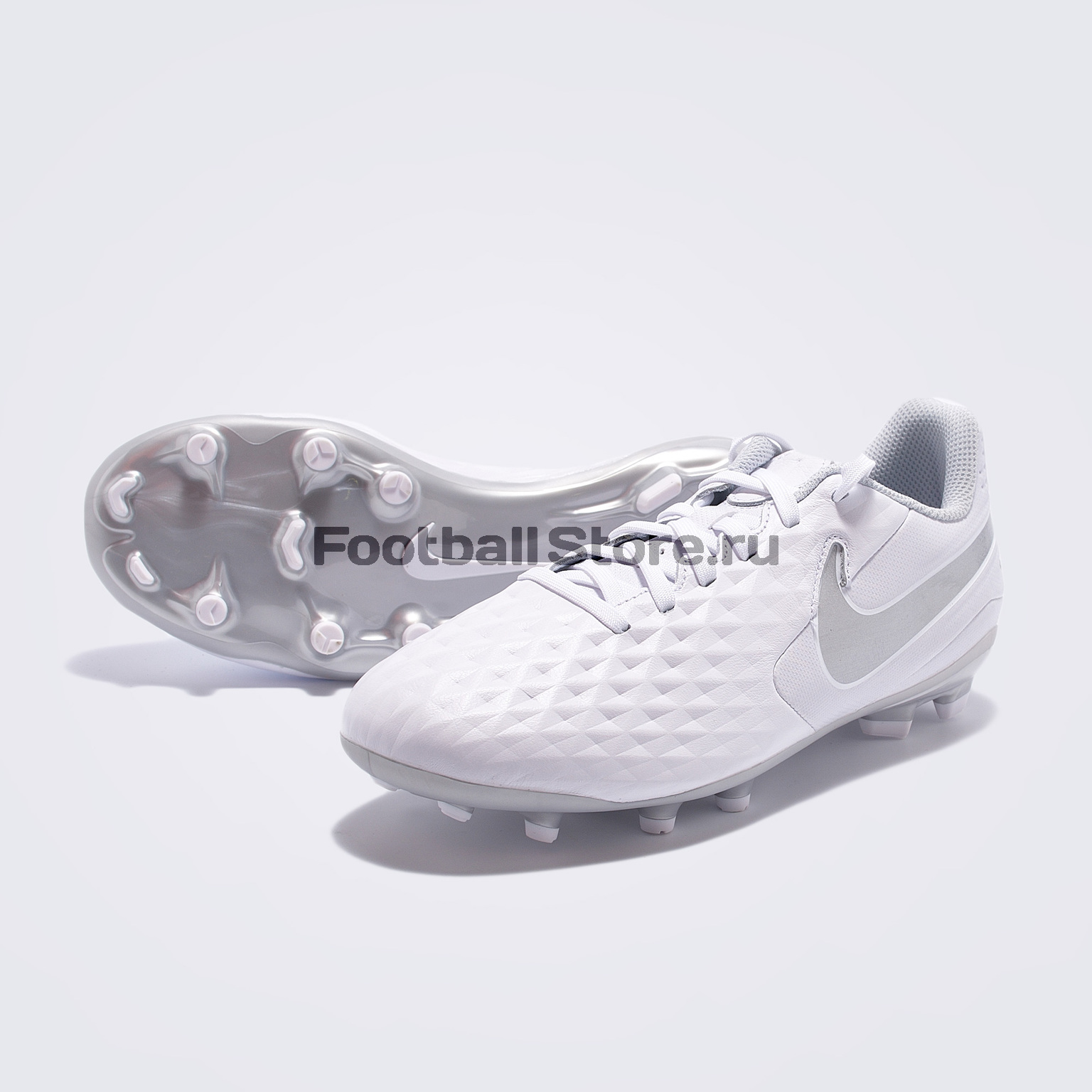 Бутсы детские Nike Legend 8 Academy FG/MG AT5732-100