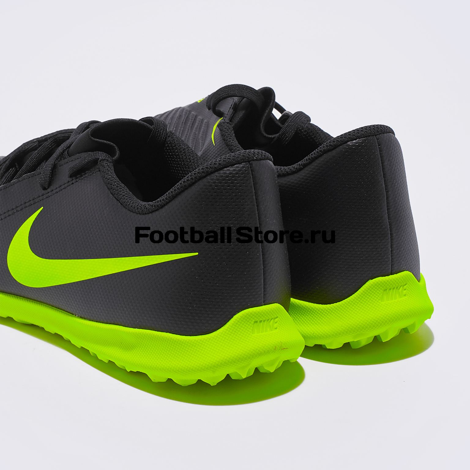 Шиповки Nike Phantom Venom Club TF AO0579-007