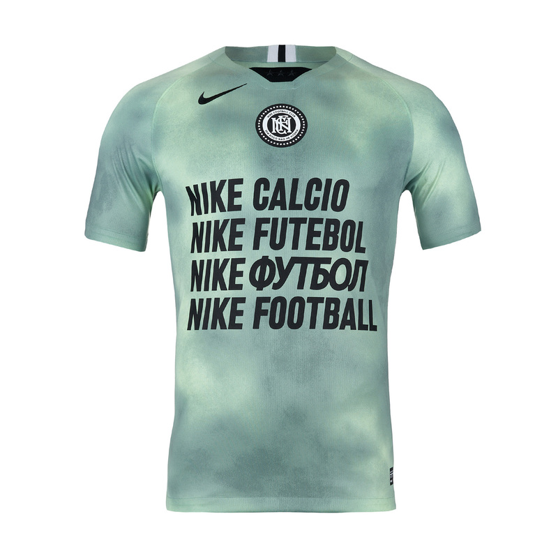 Футболка Nike F.C. AQ0662-376