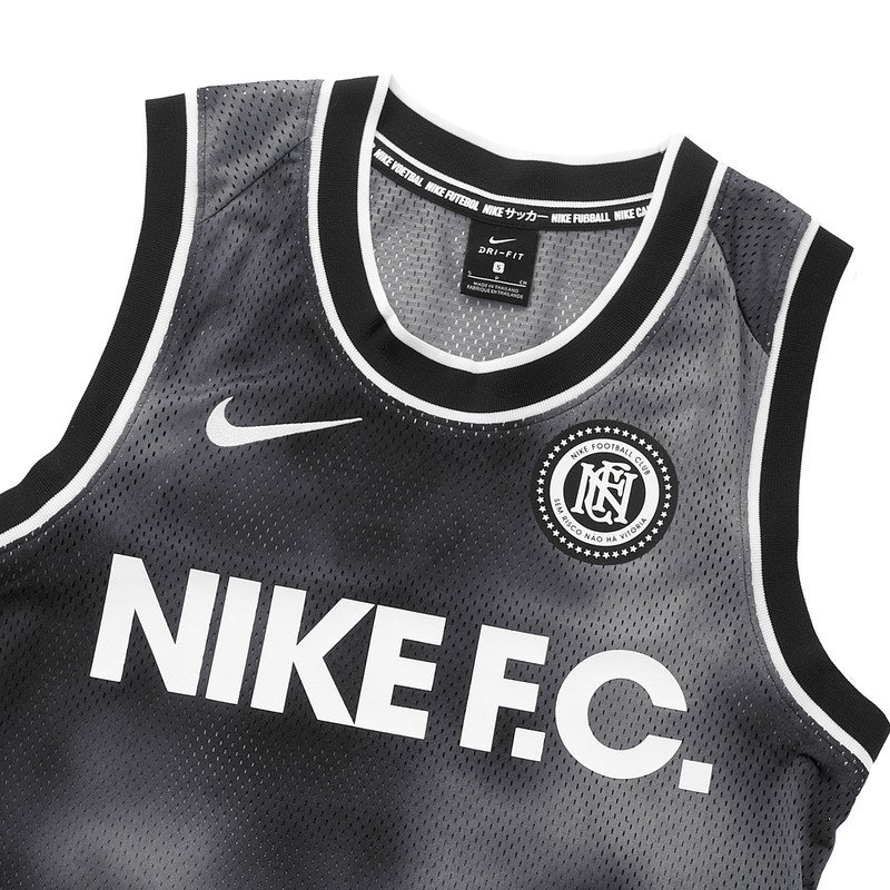 Майка Nike F.C. Top SL AQ1545-010