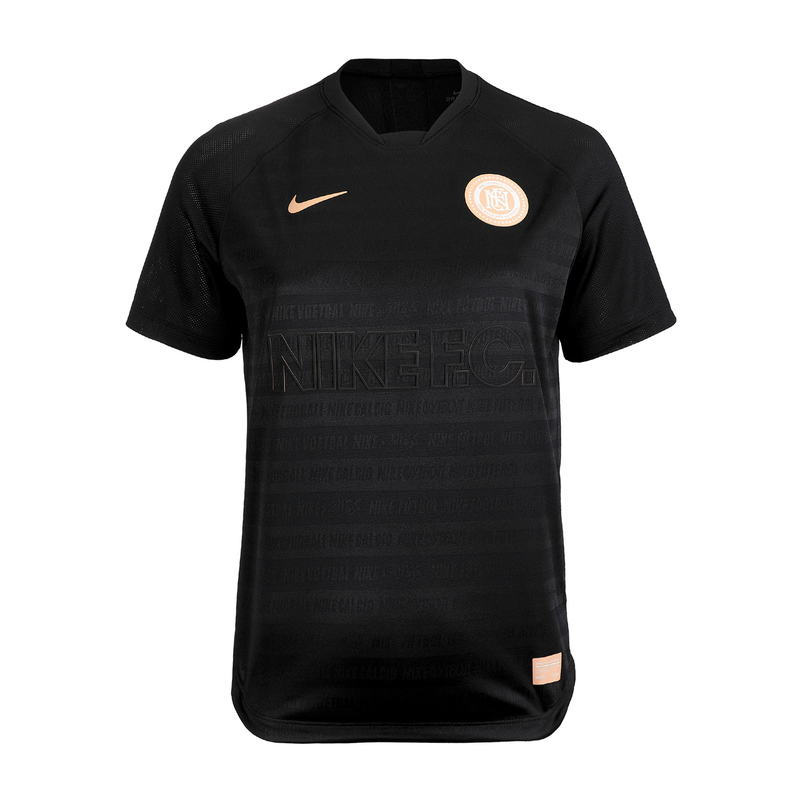 Футболка женская Nike F.C. CD9152-010