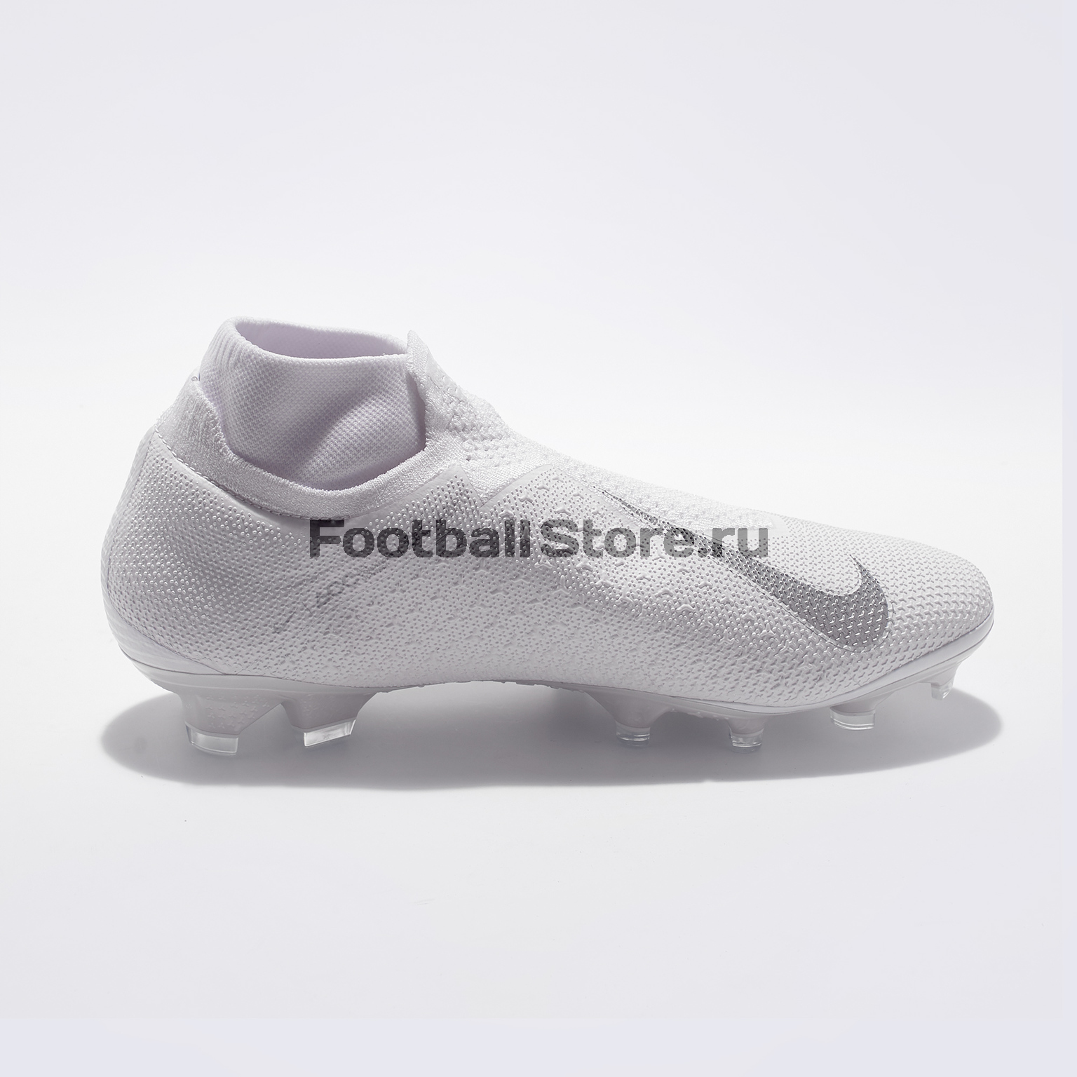 Бутсы Nike Phantom Vision Elite DF FG AO3262-100