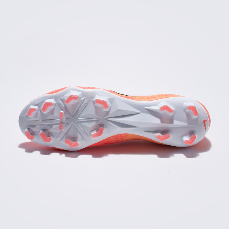 Бутсы Nike Phantom Venom Pro FG AO8738-810