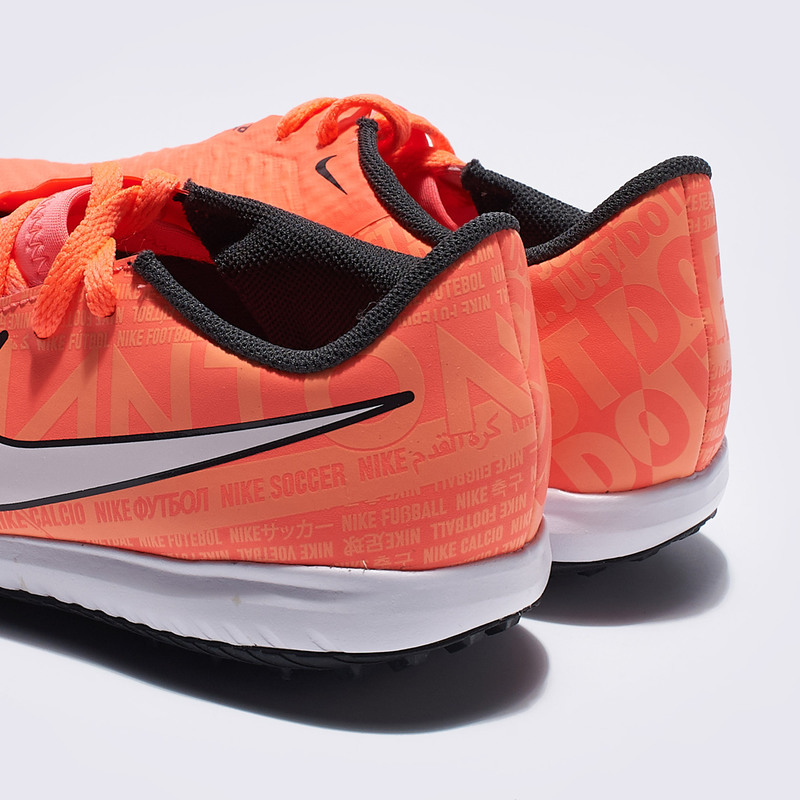 Шиповки детские Nike Phantom Venom Academy TF AO0377-810