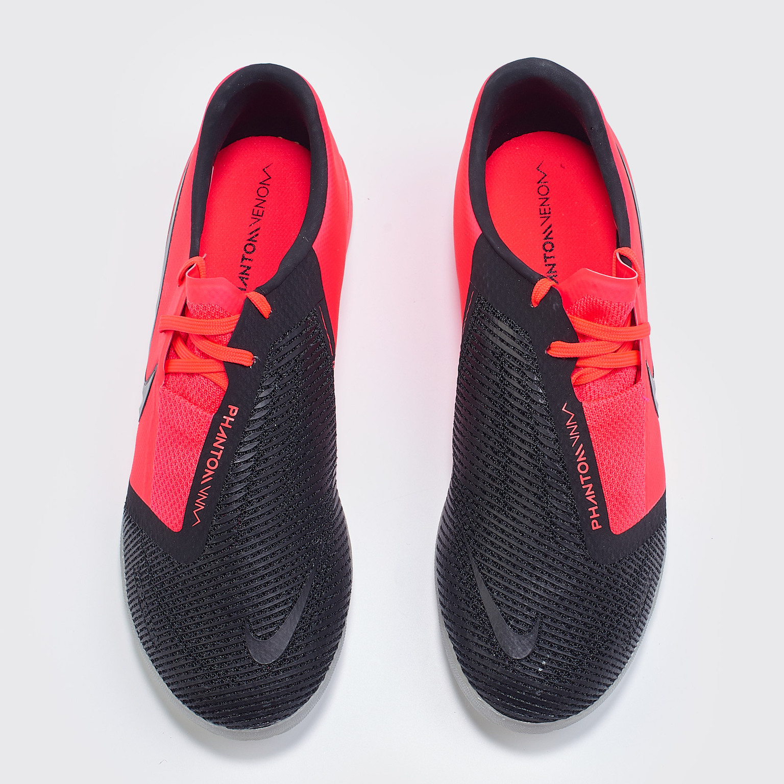 zoom phantom venom pro ic