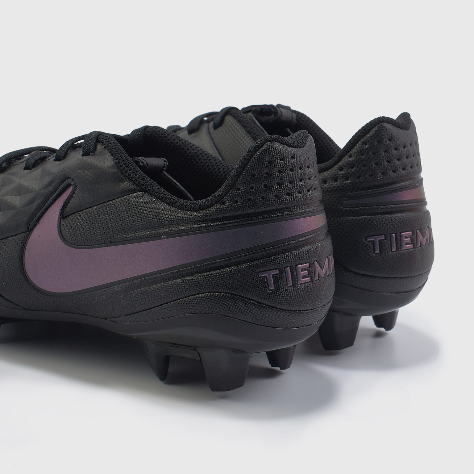 Бутсы Nike Legend 8 Academy FG/MG AT5292-010