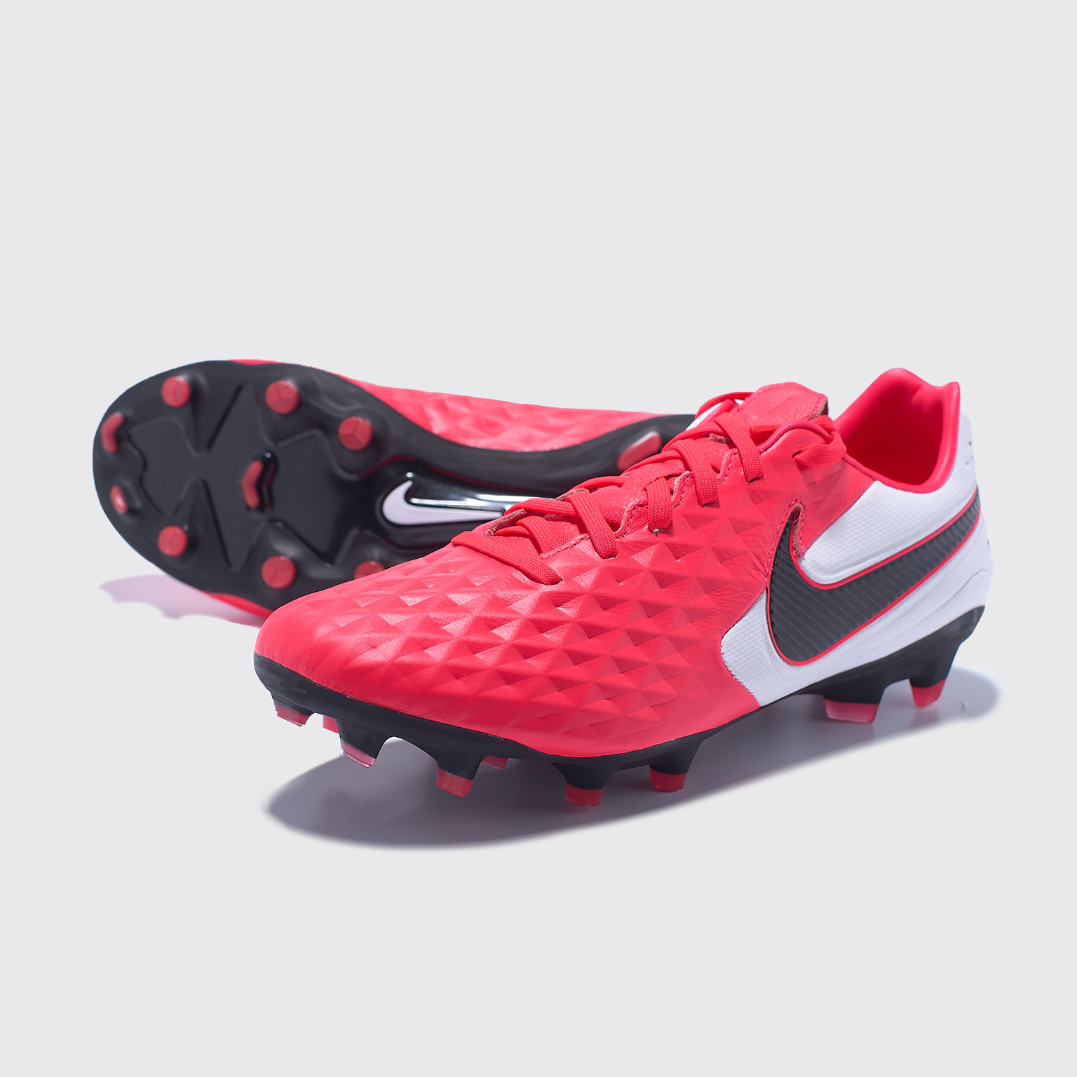 Бутсы Nike Legend 8 Pro FG AT6133-606