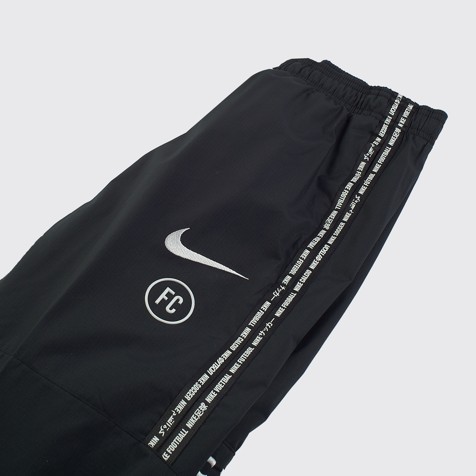 Брюки Nike F.C. CD0556-010