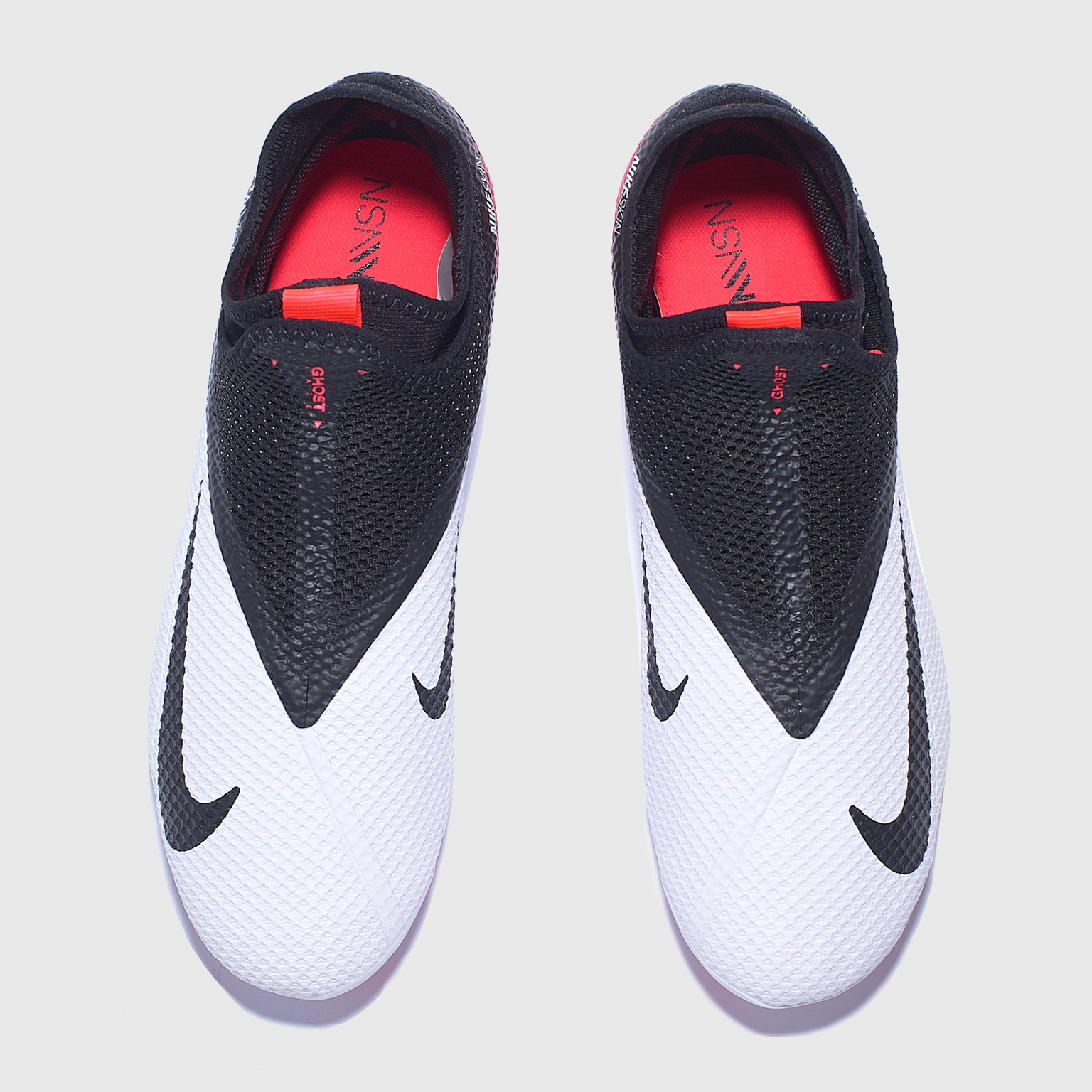 Бутсы Nike Phantom Vision 2 Academy DF FG/MG CD4156-106