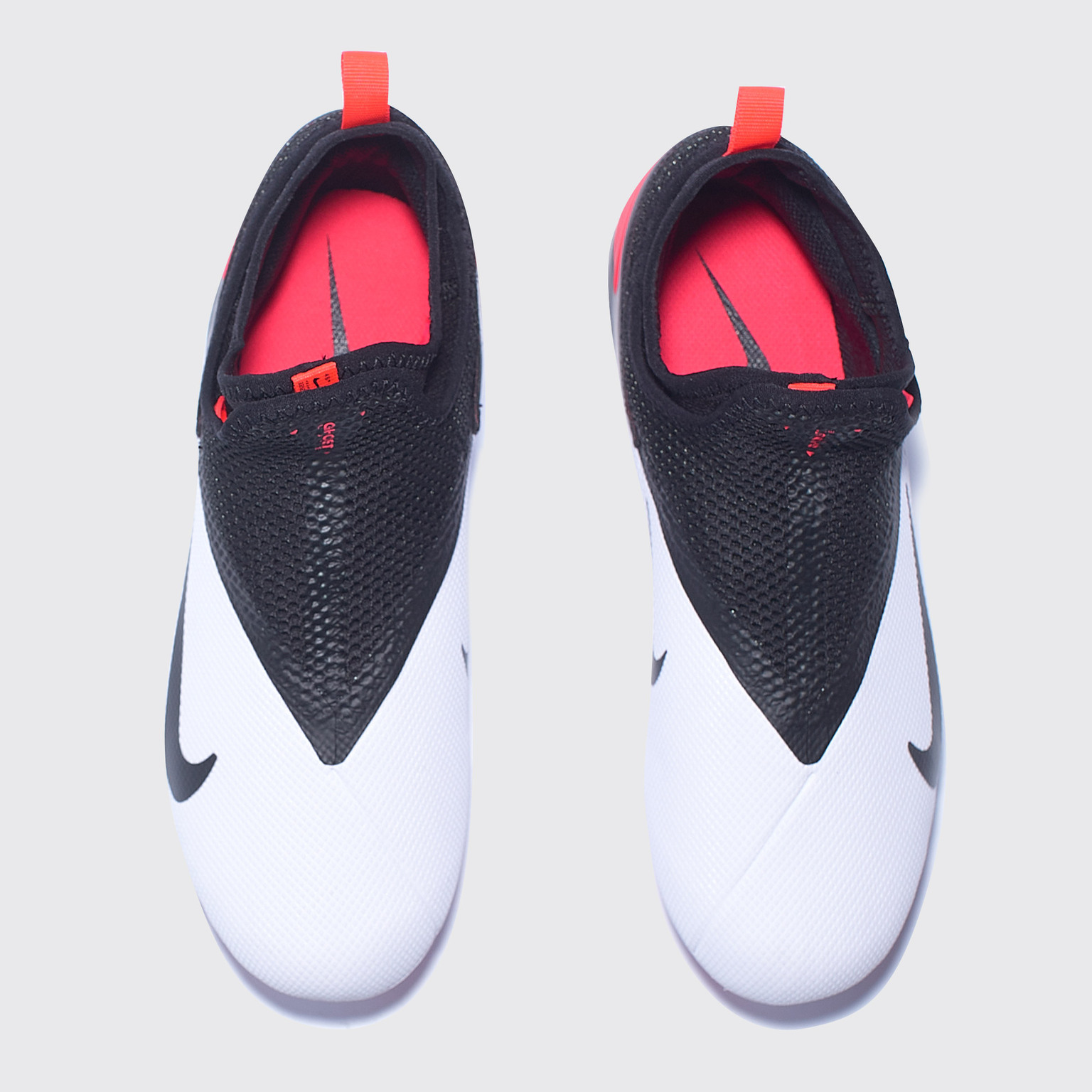 Бутсы детские Nike Phantom Vision 2 Academy DF FG/MG CD4059-106