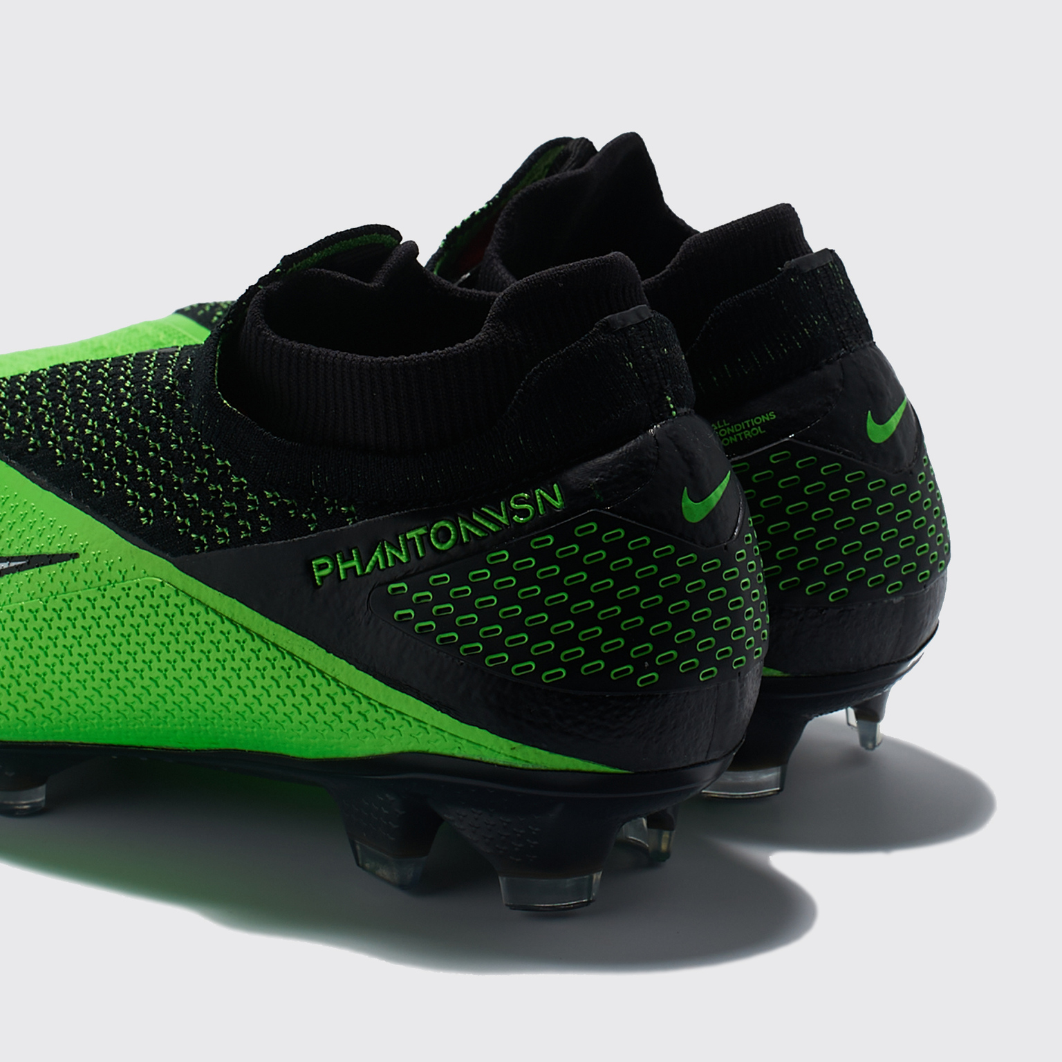 Бутсы Nike Phantom Vision 2 Elite DF FG CD4161-036