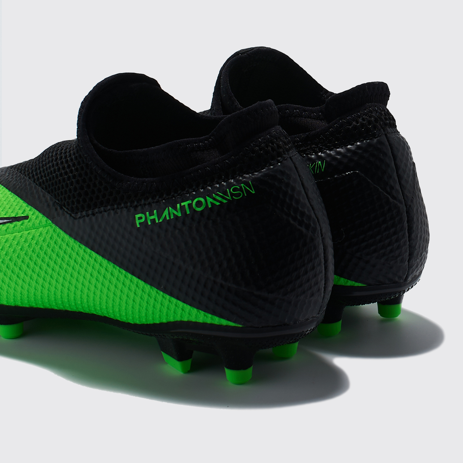 Бутсы Nike Phantom Vision 2 Academy DF FG/MG CD4156-306