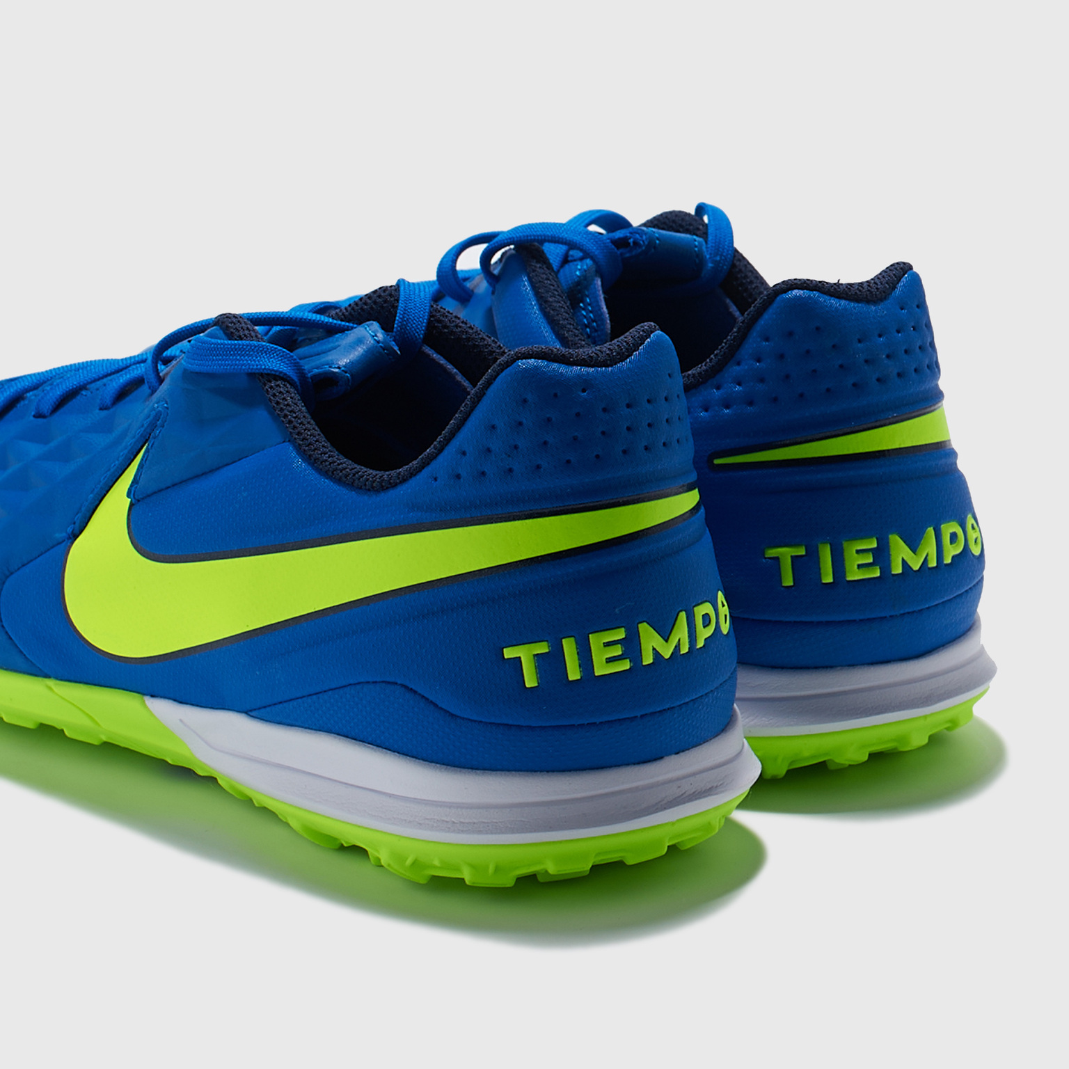 Шиповки Nike Tiempo Legend 8 Academy TF AT6100-474