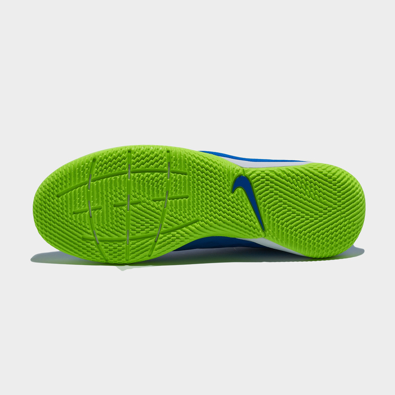 Футзалки Nike Legend 8 Academy IC AT6099-474