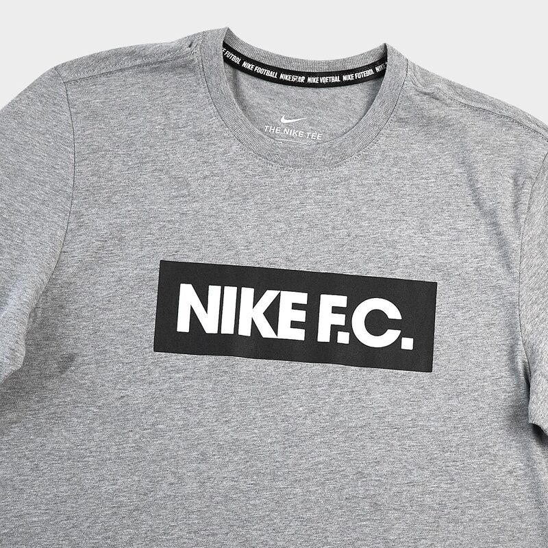 Футболка хлопковая Nike F.C. Tee Essentials CT8429-063