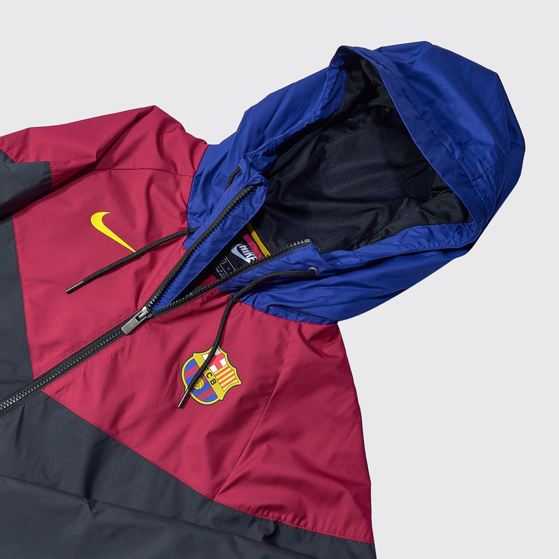 Ветровка Nike Barcelona сезон 2020/21