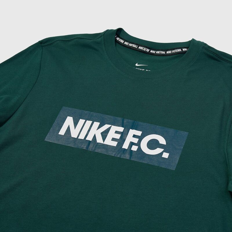 Футболка хлопковая Nike F.C. Tee Essentials CT8429-300
