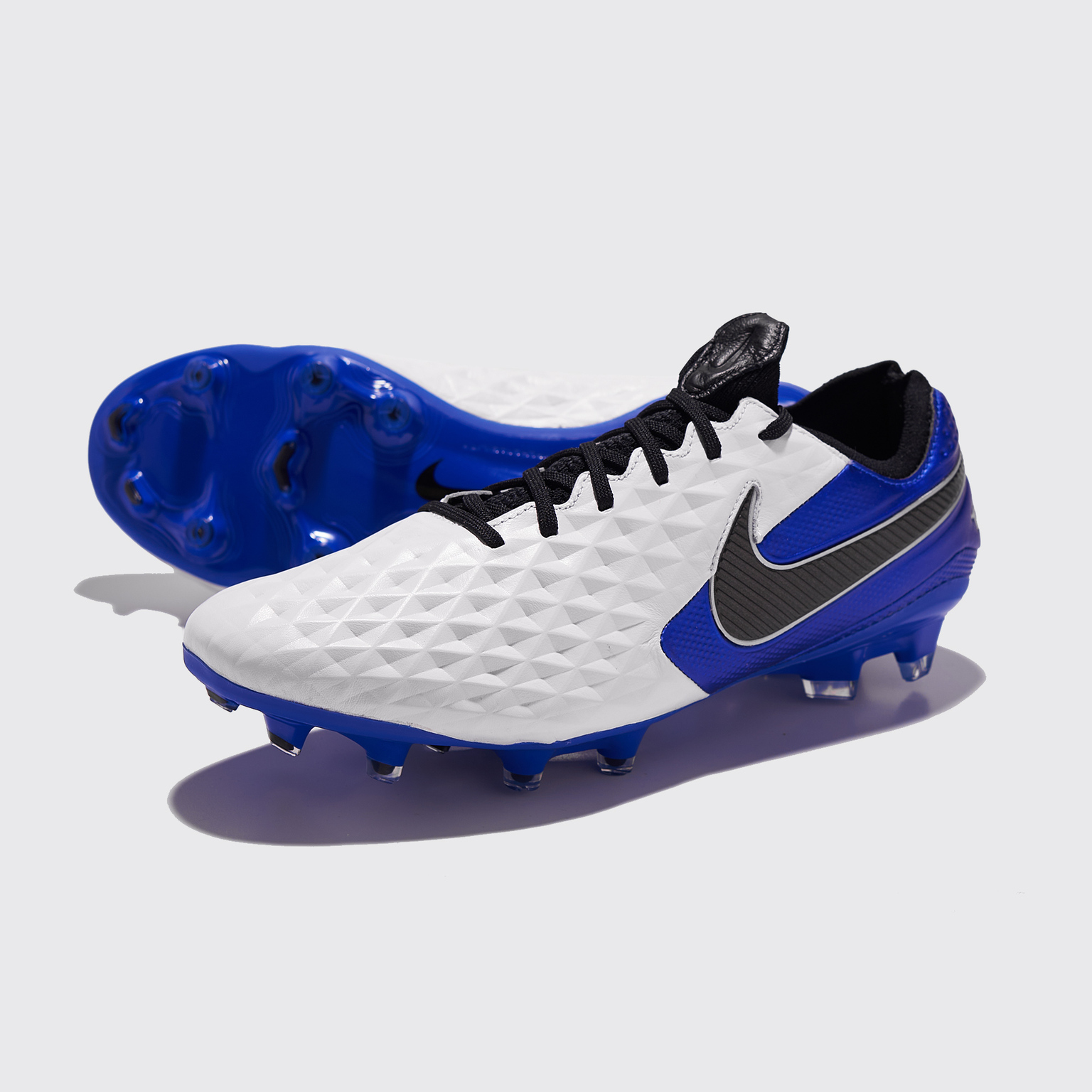 Бутсы Nike Legend 8 Elite FG AT5293-104